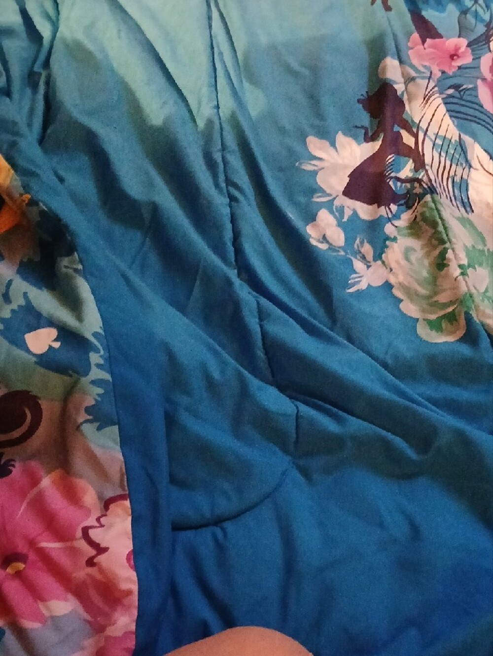 Alice In Wonderland Comforter 2 Sided - Picture 4 of 9